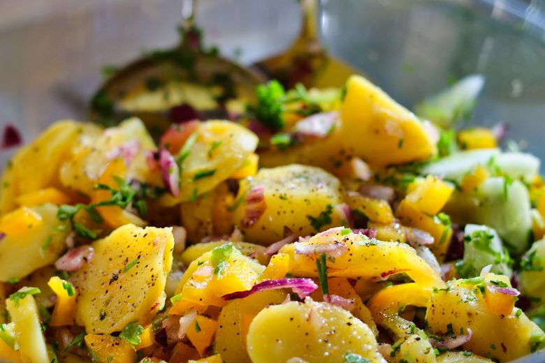 Cu ce se mananca salata orientala