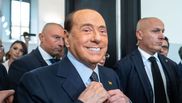 Silvio Berlusconi se casatoreste 
