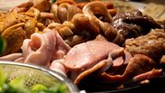 Cu ce se curăță burta de porc