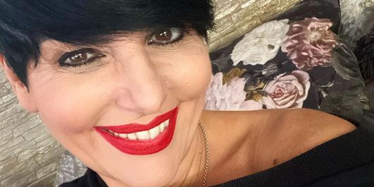Ce vârstă reală are PATRIZIA PAGLIERI. „Tatăl lui Francesco nu l-a căutat niciodată. Parcă luam foc, aşa simţeam”