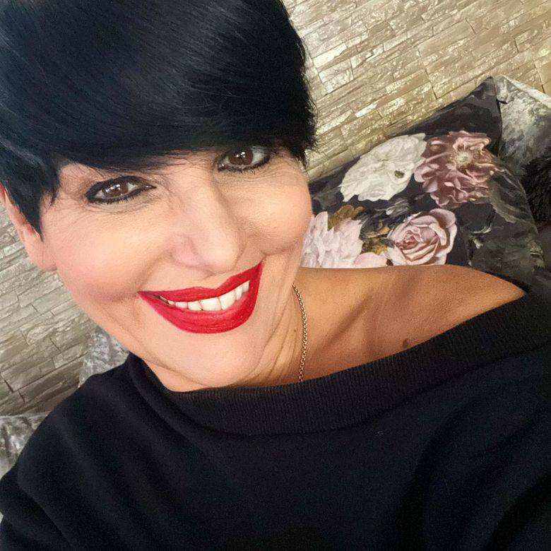 Ce vârstă reală are PATRIZIA PAGLIERI. „Tatăl lui Francesco nu l-a căutat niciodată. Parcă luam foc, aşa simţeam” Ce vârstă reală are PATRIZIA PAGLIERI. „Tatăl lui Francesco nu l-a căutat niciodată. Parcă luam foc, aşa simţeam”