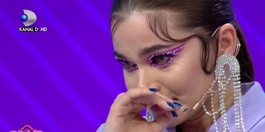 Theo Rose recunoaște că a suferit din dragoste: „Am zăcut plângând”