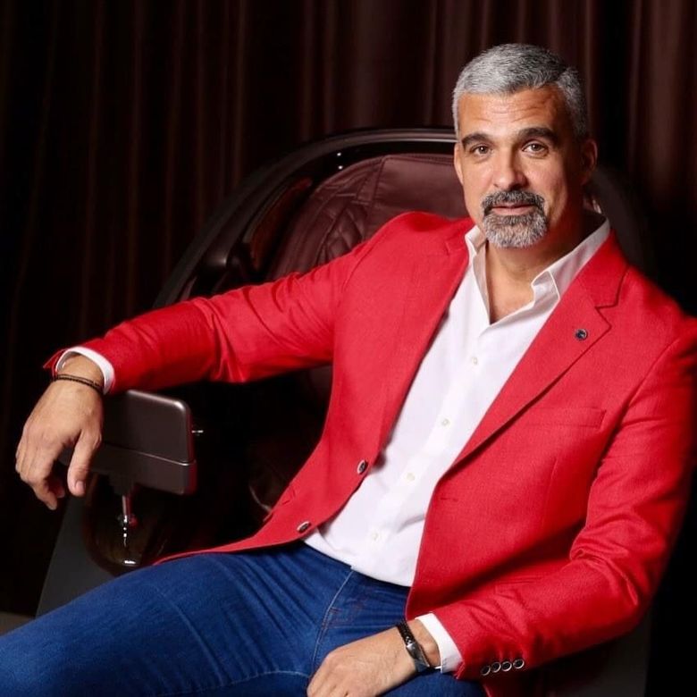 Cine este Aurelian Temișan. ,,Într-a șaptea, în trimestrul doi, am rămas corigent la muzică, pentru că n-am știut teorie” cine este aurelian temisan