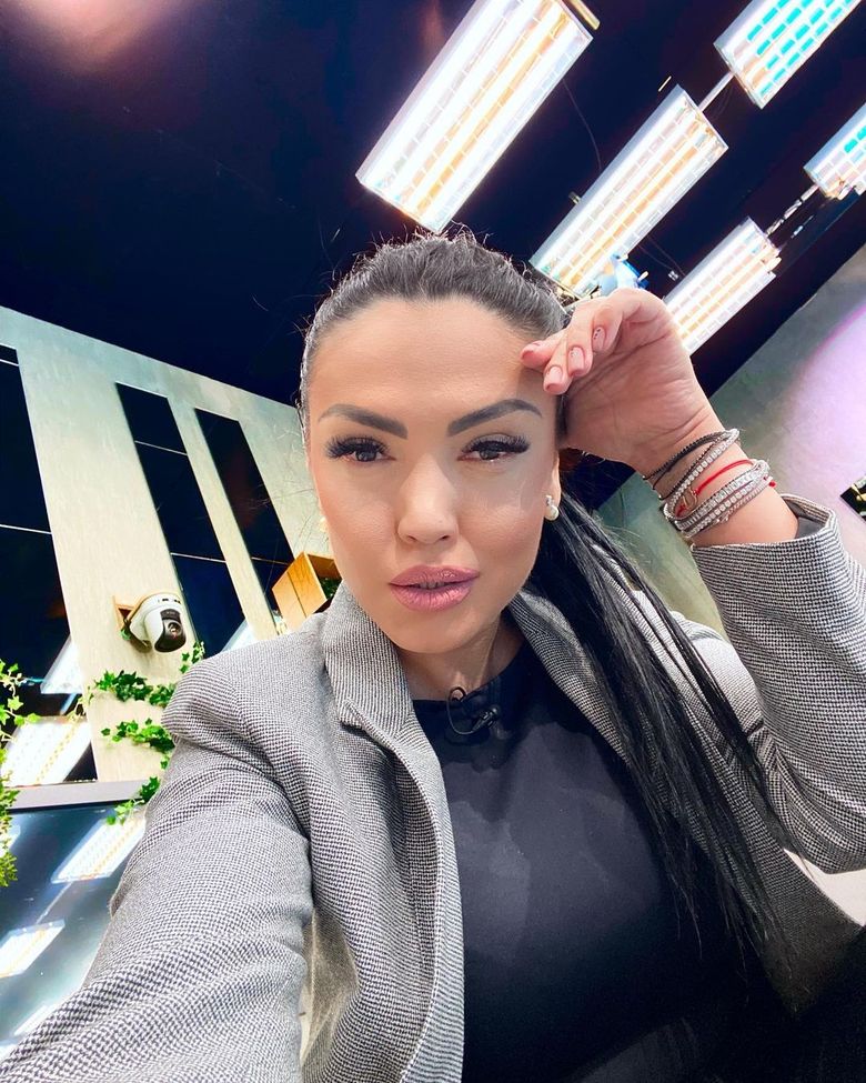 Andreea Mantea a racit
