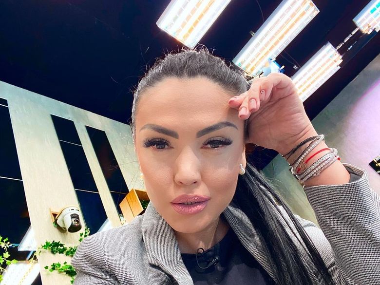 Andreea Mantea a racit si nu stie ce sa faca Andreea Mantea a racit