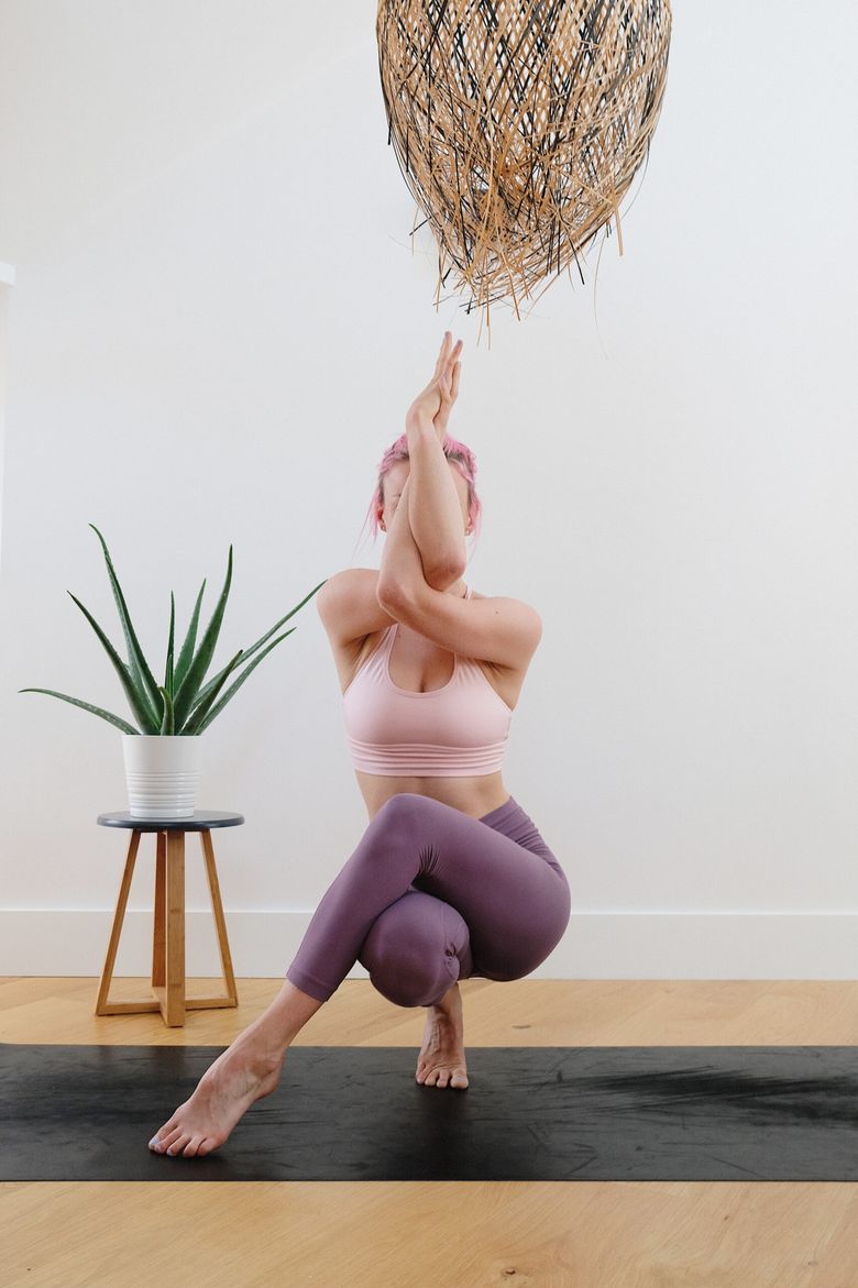 3 Beneficii pe care le oferă yoga pentru femei