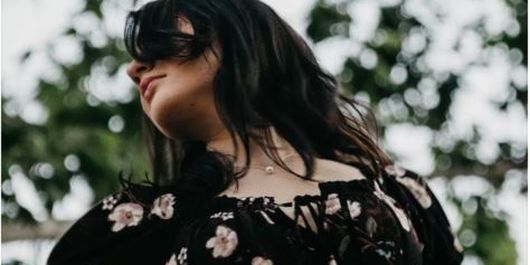 Colierul personalizat - accesoriul de efect pentru o femeie stilată şi elegantă