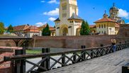 ce magazine sunt deschise de paste in alba iulia