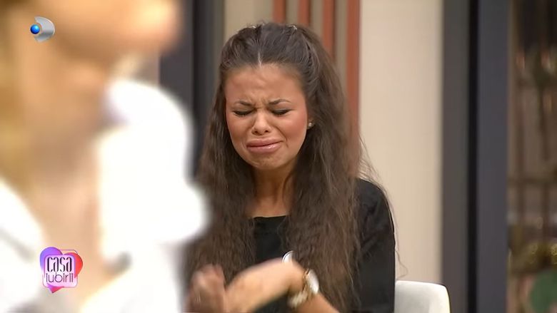Declaraţia neaşteptată a Andreei Mantea în "Casa iubirii": "Trebuie să-i anunţăm şi pe telespectatori" Cine a mai părăsit competiţia Declaraţia neaşteptată a Andreei Mantea în "Casa iubirii": "Trebuie să-i anunţăm şi pe telespectatori" Cine a mai părăsit competiţia
