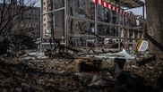 Peste 150 de ucrainence au fost evacuate din uzina siderurgică Azovstal