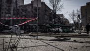 Peste 150 de ucrainence au fost evacuate din uzina siderurgică Azovstal