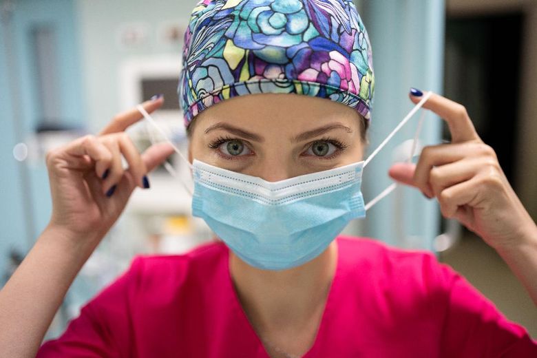 Tratamentul cu Radiofrecvență fracționată cu microneedling &ndash; soluția care te scapă de cicatricile post-acnee și ridurile fine. Are și efect de lifting