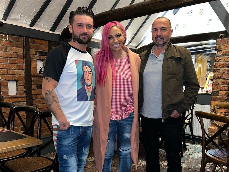 Jodie Marsh s-a despărțit de Billy Collins Nuttall după trei ani de relație Jodie Marsh s-a despărțit de Billy Collins Nuttall după trei ani de relație
