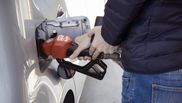 Carburantul se reduce cu 50 de bani de la 1 iulie