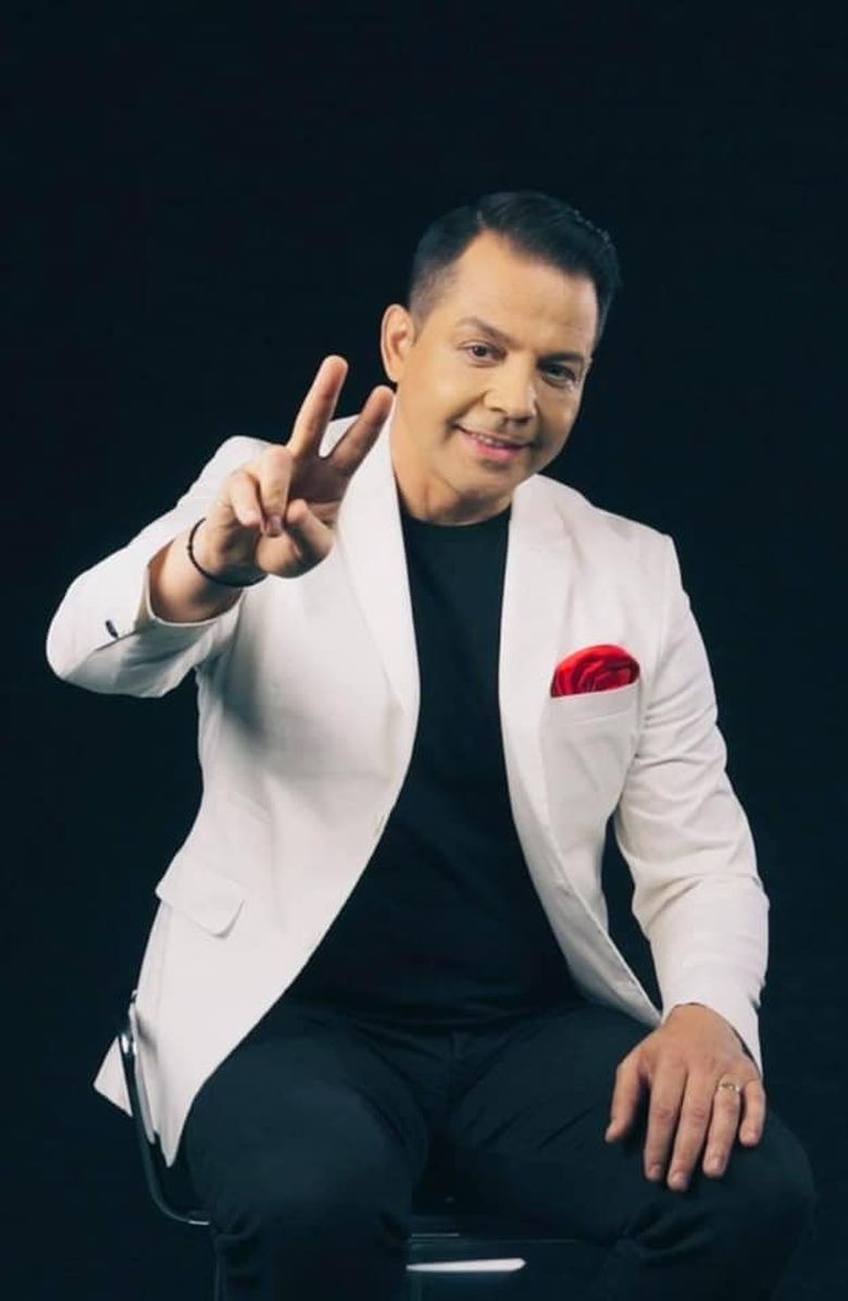 Jean de la Craiova isi lanseaza propria carte cine este jean de la craiova