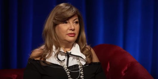„M-a tăiat la gât cu cuțitul, mi-a ars hainele!” Cerasela Rogen a  trăit o copilărie traumatizantă
