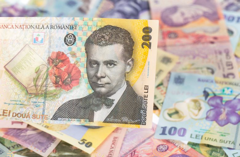 Anunț pentru pensionarii care vor să primească banii pe card