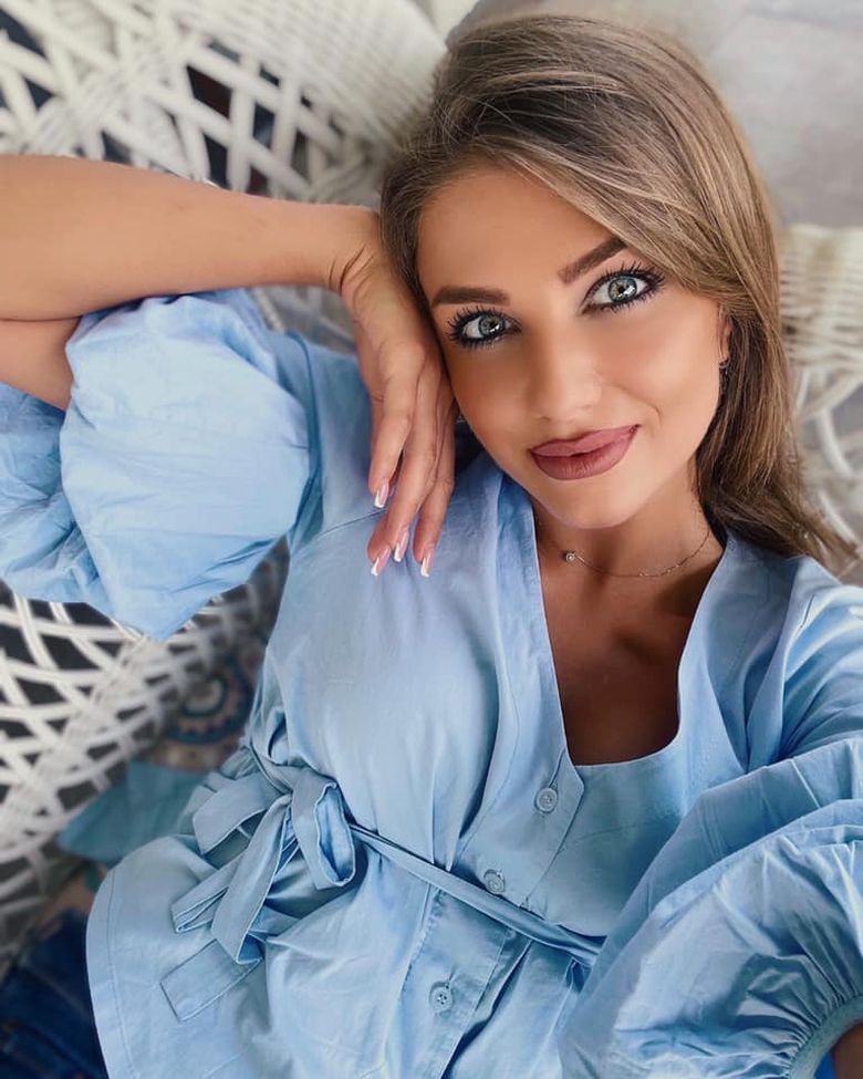 Codruta Filip, mai fericita ca niciodata la bratul lui Valentin Sanfira cine este codruta filip