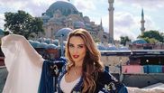 Iulia Vântur confirmă relația cu Salman Khan