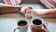 Ce se întâmplă dacă adaugi ulei de cocos în cafea