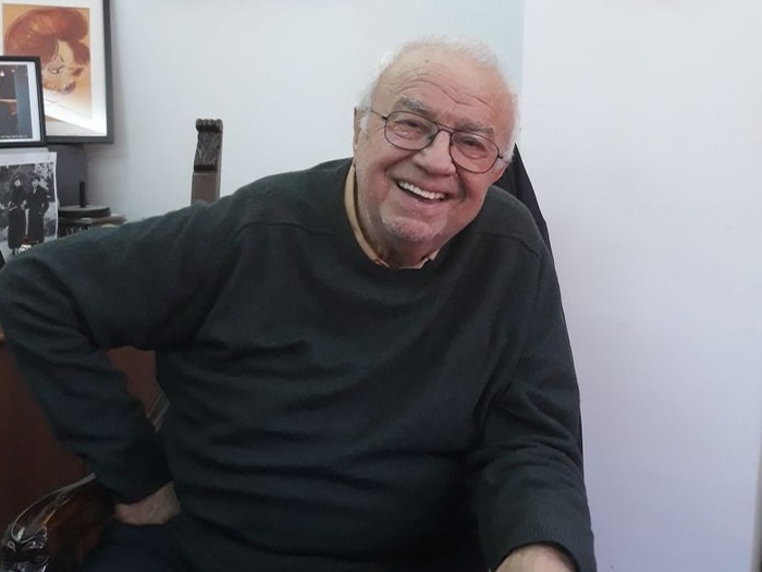 Alexandru Arsinel internat