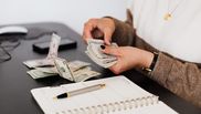 O parte din angajații statului se vor bucura de o creștere salarială odată cu începerea toamnei