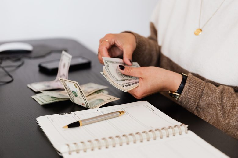 O parte din angajații statului se vor bucura de o creștere salarială odată cu începerea toamnei