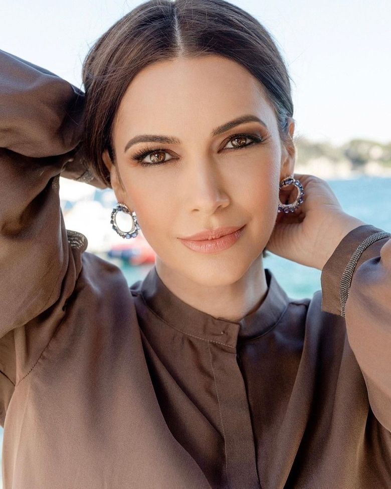Ce operații estetice are Andreea Berecleanu