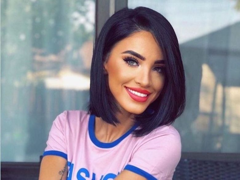 Adelina Pestrițu a stârnit un val de reacții pe rețelele de socializare Adelina Pestrițu a stârnit un val de reacții pe rețelele de socializare