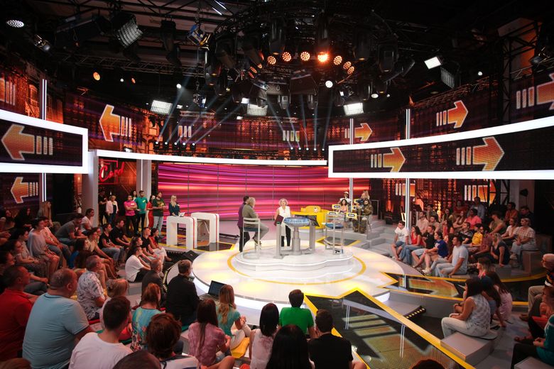 Maia Morgenstern, prima celebritate invitată la “Tu urmezi!” Ce a spus marea actrița despre Dan Negru, prezentatorul show-ului Maia Morgenstern, prima celebritate invitată la “Tu urmezi!” Ce a spus marea actrița despre Dan Negru, prezentatorul show-ului