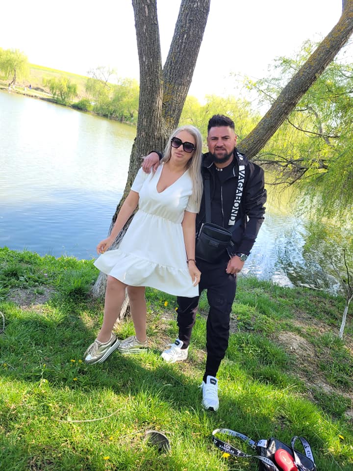 sanziana buruiana si sotul ei