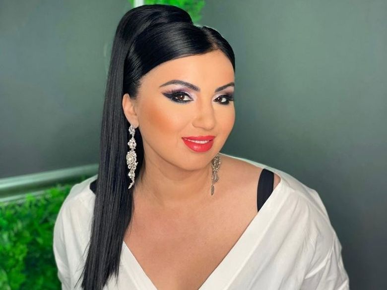 Adriana Bahmuțeanu și George, iubitul ei din America, au amânat nunta.