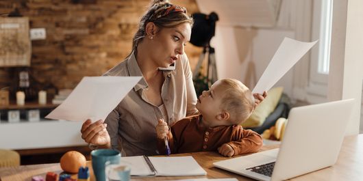 Cum să ne împărțim timpul între muncă și copil. „Trebuie să găsești un moment care să te bucure pe tine”
