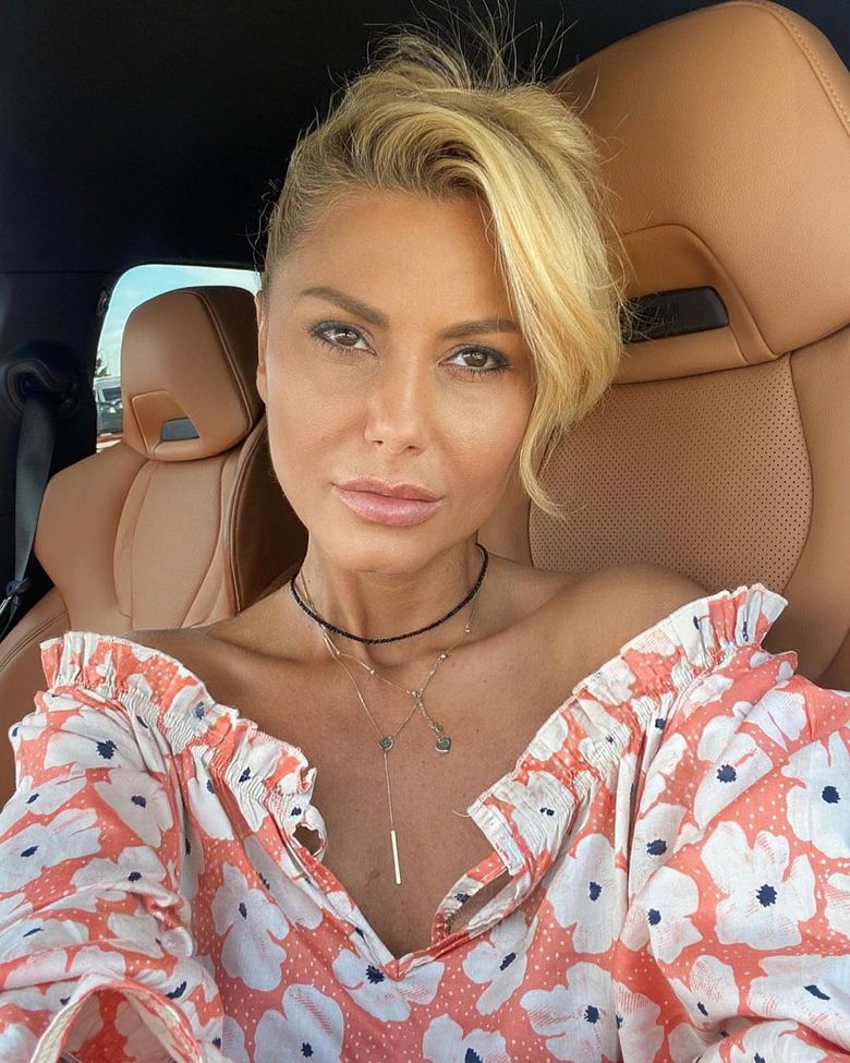 Cine este Emilia Ghinescu. „Am fugit de acasă de multe ori” Cine este Emilia Ghinescu