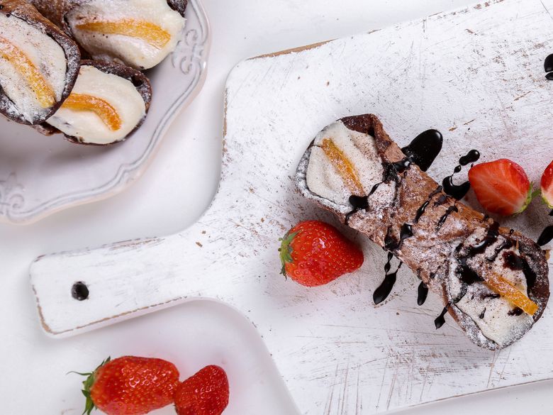 Rețetă tradițională de cannoli de casă, cu umplutură cremoasă de ricotta reteta traditionala de cannoli de casa