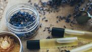 4 trucuri pentru încălțămintea de piele care miroase urât