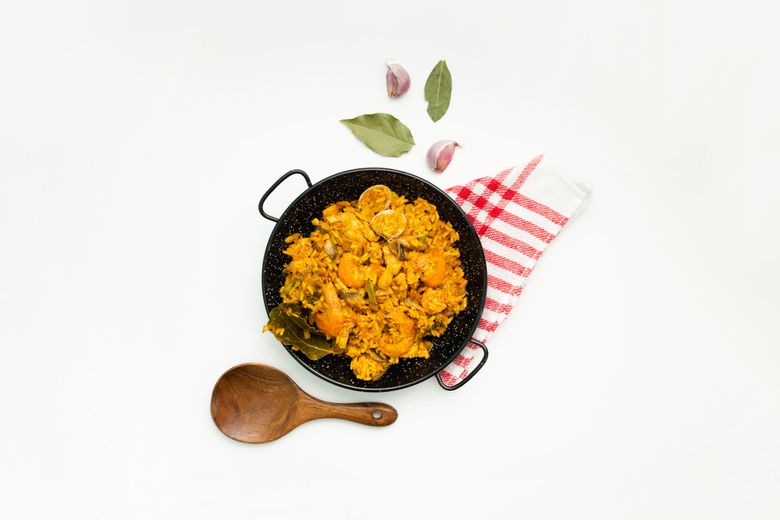 reteta spaniola autentica de paella cu fructe de mare
