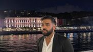 Cine este Sali Levent