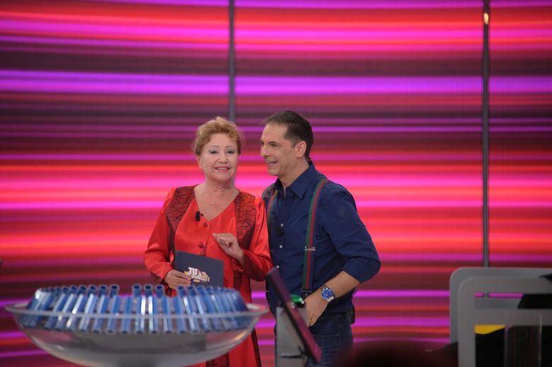 Îndrăgita actriță Rodica Popescu Bitănescu, în platoul “Tu urmezi!” duminica aceasta; Cu râsul inconfundabil face dezvăluiri inedite