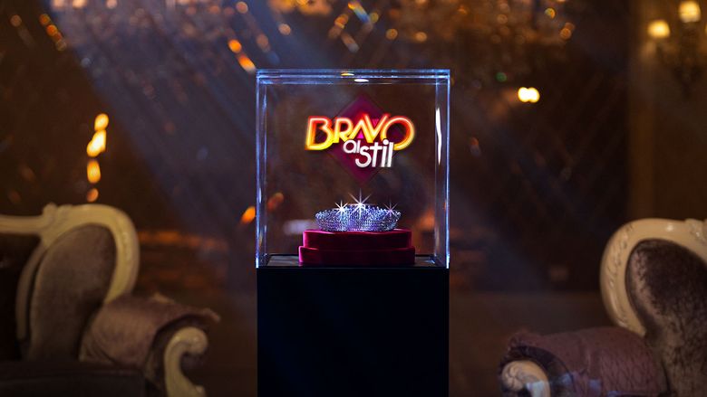 Un nou sezon “Bravo, ai stil!” va pune în lumina reflectoarelor noi concurente, încă necunoscute publicului larg, dar gata să cucerească podiumul!