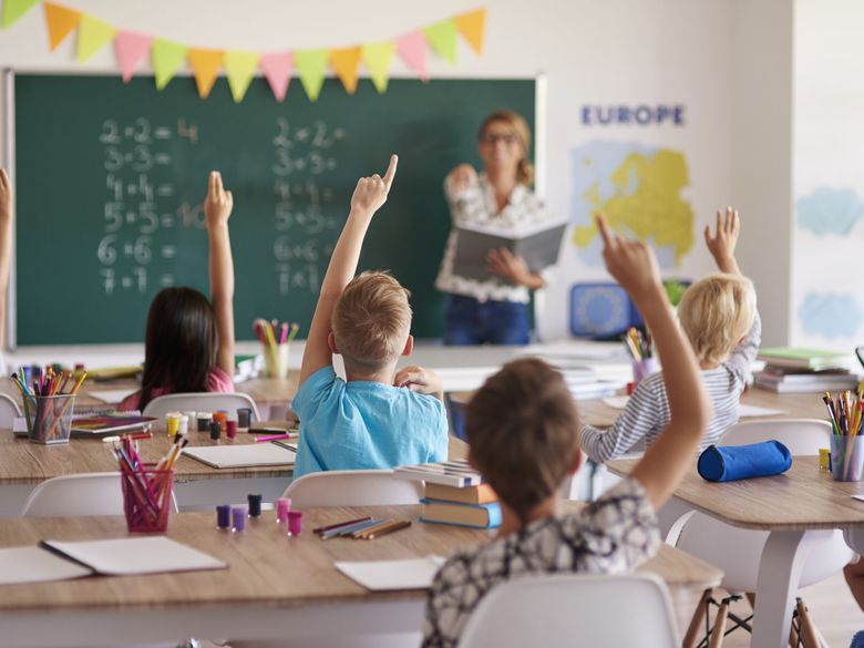 Vacanța de iarnă a elevilor, cea mai lungă din ultimii 18 ani Vacanța de iarnă a elevilor, cea mai lungă din ultimii 18 ani. Când reîncep cursurile