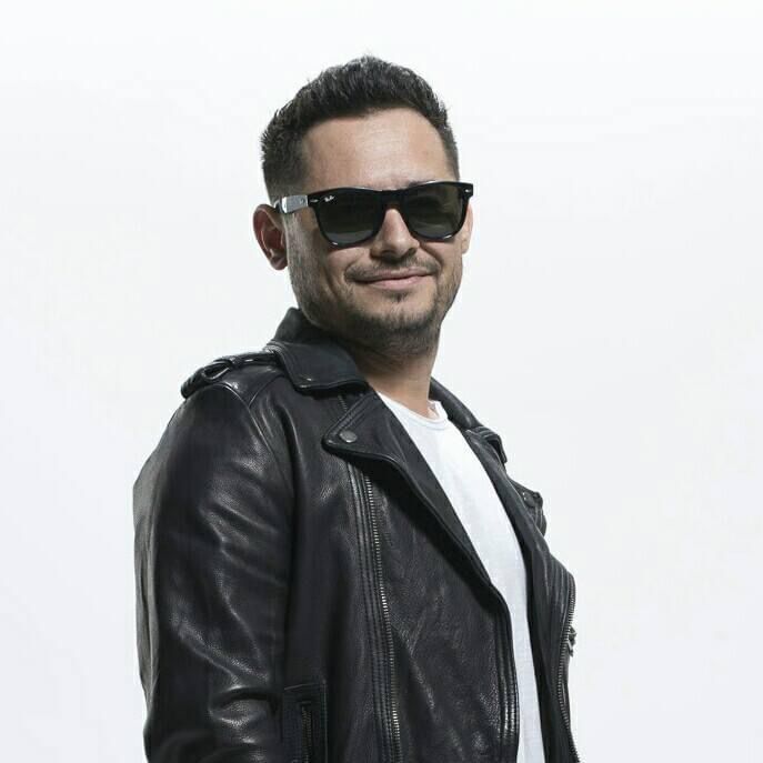 Cine este Mihai Rait