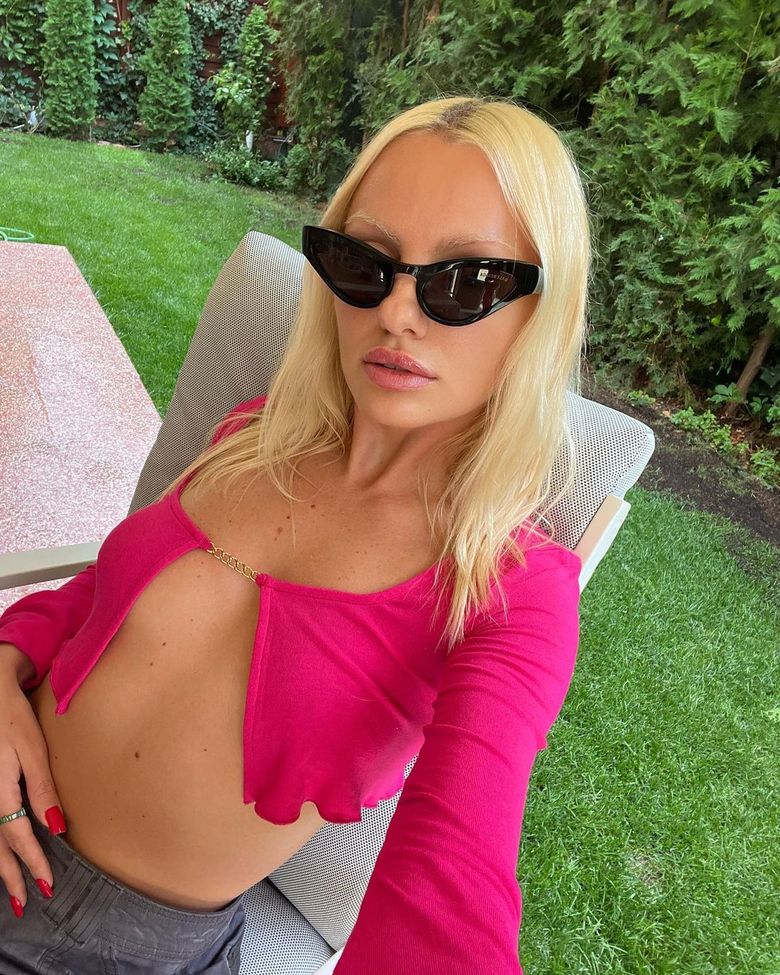 ”I-ai spus iubitului meu să mă părăsească.” Alexandra Stan, acuzații halucinante după ce i-ar fi furat partenerul unei foste concurente de la ”Bravo, ai stil”. Mesajul public transmis de tânără pentru artistă
