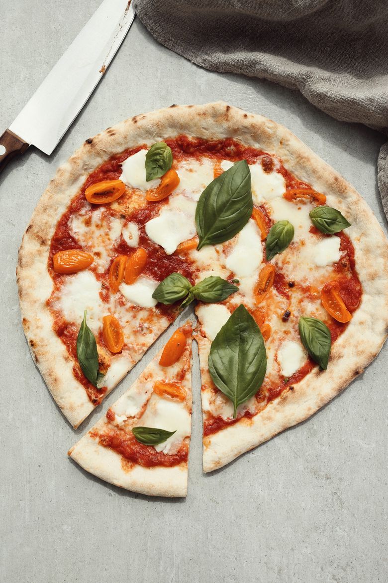 reteta de pizza cu mozzarella