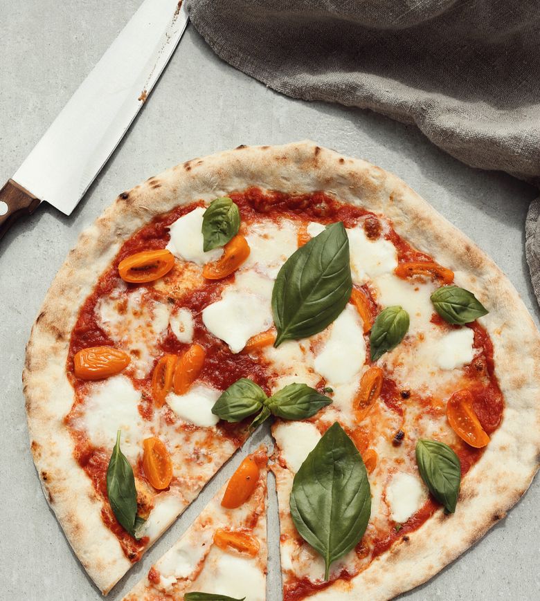 Rețetă de Pizza cu mozzarella reteta de pizza cu mozzarella