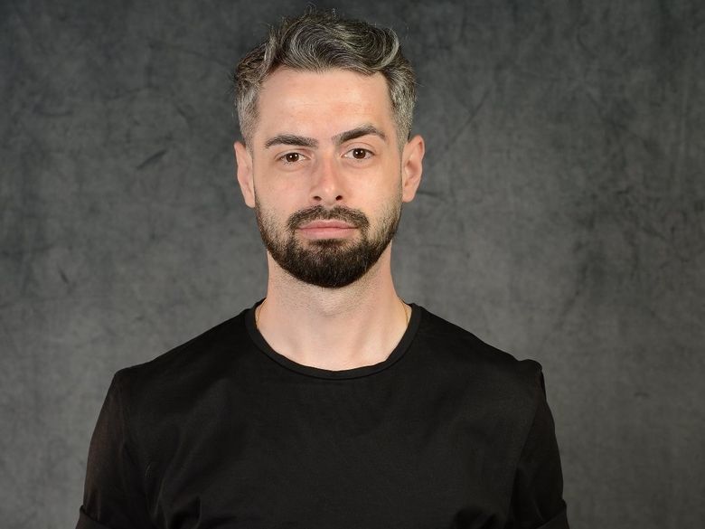 Radu Bucălae este unul dintre cei mai cunoscuți stand-uperi de la noi din țară cine este radu bucalae