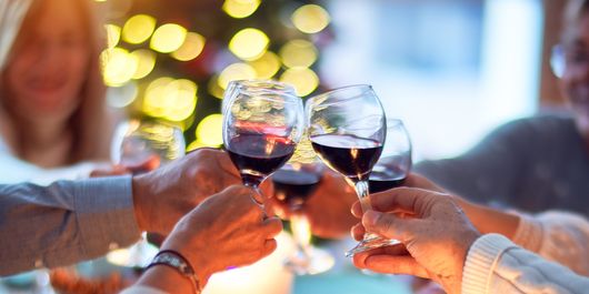 Ghid de bune maniere pentru masa de Revelion