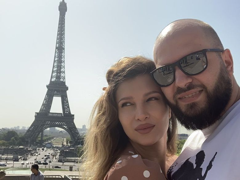  Ce a declarat Lora despre posibilitatea de a înfia un copil