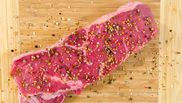 Ingredientul secret care frăgezește imediat carnea de porc sau de vită