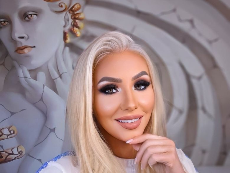 Ce sfaturi le trimite Roxana Prințesa Ardealului femeilor, după ce i-a mai dat o șansă lui Florin Rusu Ce sfaturi le trimite Roxana Prințesa Ardealului femeilor, după ce i-a mai dat o șansă lui Florin Rusu